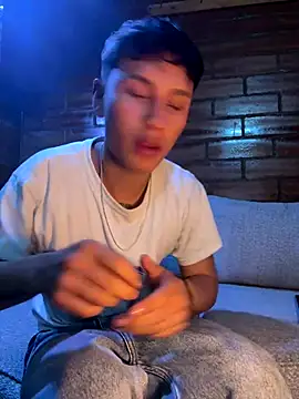 nickk boy online show from 10-21-25, 01:16