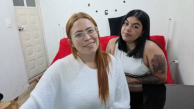 lesb milf online show from 02-17-26, 12:19