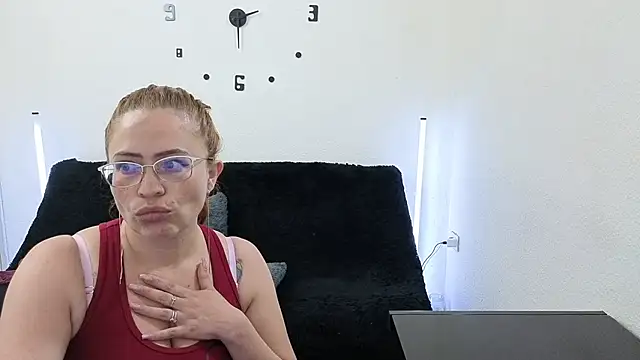 lesb milf online show from 03-09-26, 04:10