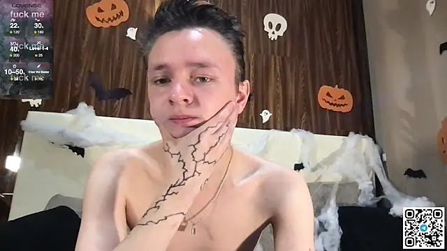 Snapshot of Logan_mett chatting on 11-02-25, 04:12 Logan mett online show from 11-02-25, 04:12