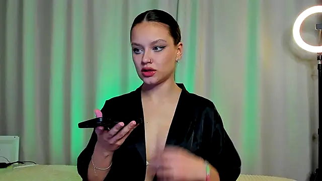 -CamillaStar- online show from 10-17-25, 09:16