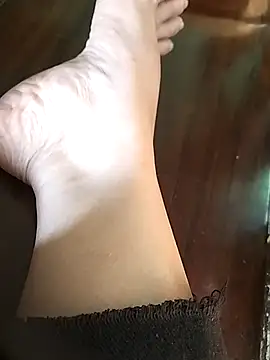 Amanda- ena- online show from 12-23-25, 09:08