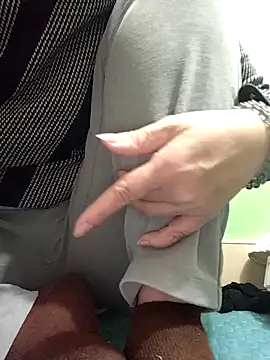 Amanda- ena- online show from 12-16-25, 02:43