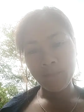 Snapshot of Lyssa-a chatting on 05-19-26, 10:33 Lyssa-a online show from 05-19-26, 10:33
