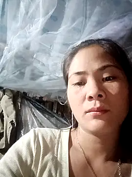 Lyssa-a online show from 11-04-25, 10:46