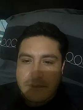 Snapshot of checheludo23 chatting on 10-21-25, 12:43 checheludo23 online show from 10-21-25, 12:43