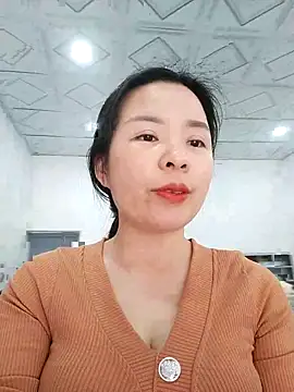 Listen-ly online show from 10-31-25, 05:04