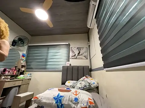 Vanetika urgoddessxxx online show from 03-26-26, 05:17