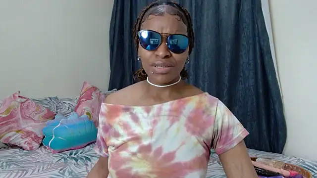 fifiqueen25 online show from 03-21-26, 07:09