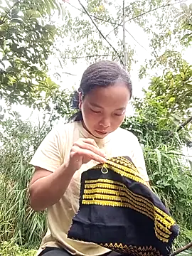 Nguyet2k4 online show from 11-04-25, 01:53