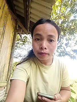 Nguyet2k4 online show from 11-26-25, 01:27