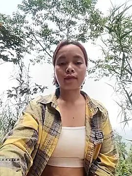 Nguyet2k4 online show from 03-25-26, 05:18