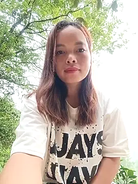 Snapshot of Nguyet2k4 chatting on 04-21-26, 11:11 Nguyet2k4 online show from 04-21-26, 11:11