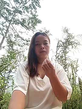 Snapshot of Nguyet2k4 chatting on 04-22-26, 11:00 Nguyet2k4 online show from 04-22-26, 11:00