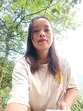 Nguyet2k4 online show from 04-11-26, 11:08