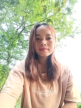 Snapshot of Nguyet2k4 chatting on 04-27-26, 11:14 Nguyet2k4 online show from 04-27-26, 11:14