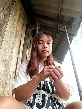 Snapshot of Nguyet2k4 chatting on 05-29-26, 01:00 Nguyet2k4 online show from 05-29-26, 01:00