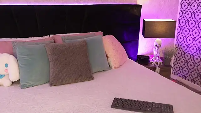 mariianna lopez  online show from 02-25-26, 07:14