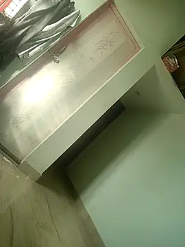 Vickyins480000 online show from 12-17-25, 10:09