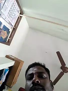 Snapshot of Vickyins480000 chatting on 02-13-26, 05:51 Vickyins480000 online show from 02-13-26, 05:51