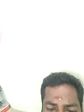 Snapshot of Vickyins480000 chatting on 02-10-26, 08:46 Vickyins480000 online show from 02-10-26, 08:46