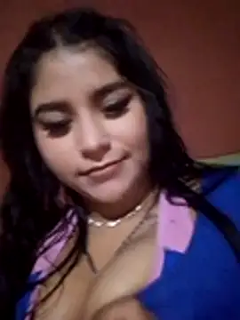 Snapshot of angie_hott chatting on 12-19-25, 12:07 angie hott online show from 12-19-25, 12:07