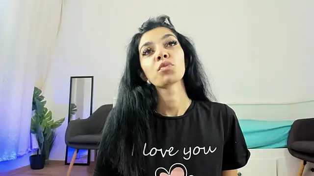 ReneeVoss online show from 04-08-26, 02:57