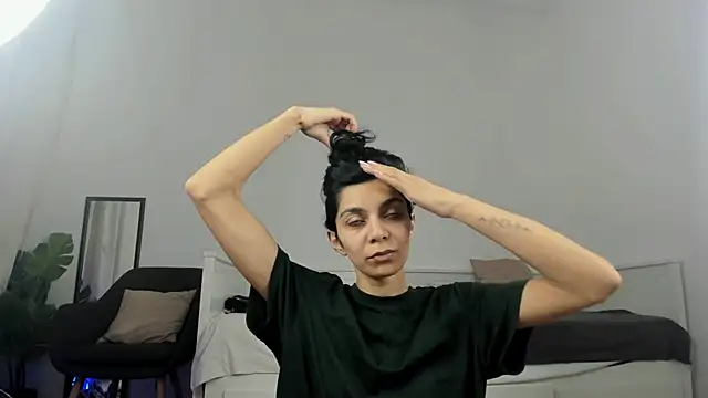 ReneeVoss online show from 03-03-26, 03:46