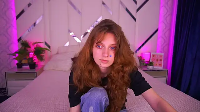 CuteeFoxy online show from 11-11-25, 02:45