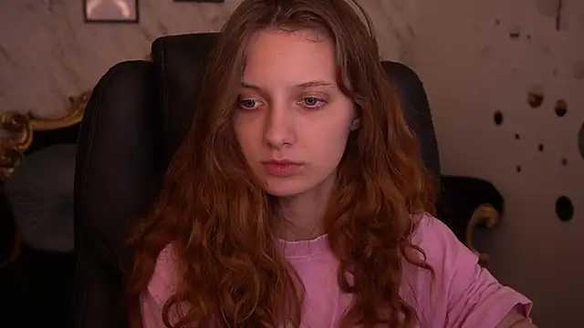 Snapshot of CuteeFoxy chatting on 05-22-26, 12:47 CuteeFoxy online show from 05-22-26, 12:47