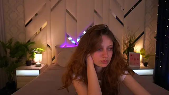 CuteeFoxy online show from 02-10-26, 03:11