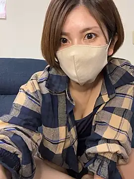 Snapshot of Io_chaaan_xxx chatting on 11-15-25, 06:28 Io chaaan xxx online show from 11-15-25, 06:28