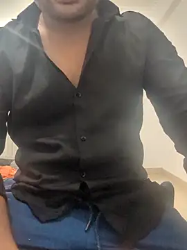 Akki19989 online show from 10-15-25, 12:35