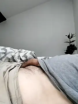 nicolaspgarnier online show from 11-18-25, 03:37