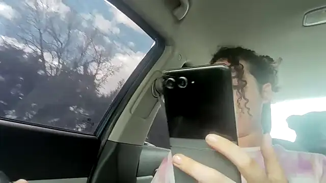 Snapshot of ali18of1 chatting on 04-05-26, 06:14 ali18of1 online show from 04-05-26, 06:14