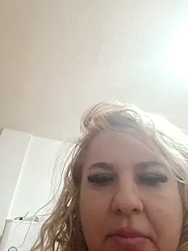 BelleInna online show from 10-28-25, 09:14