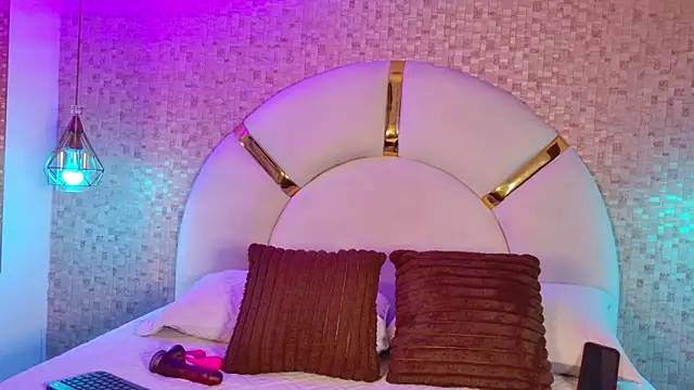 emmy rose25 online show from 02-12-26, 11:43