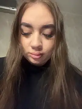 Snapshot of MirraMessy chatting on 10-14-25, 03:12 MirraMessy online show from 10-14-25, 03:12