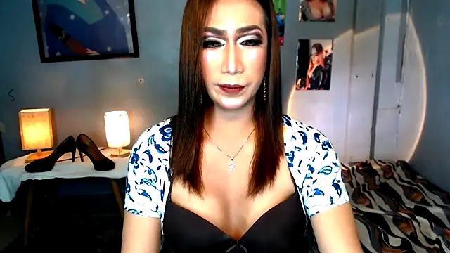 littleredbunny27 online show from 03-15-26, 06:31