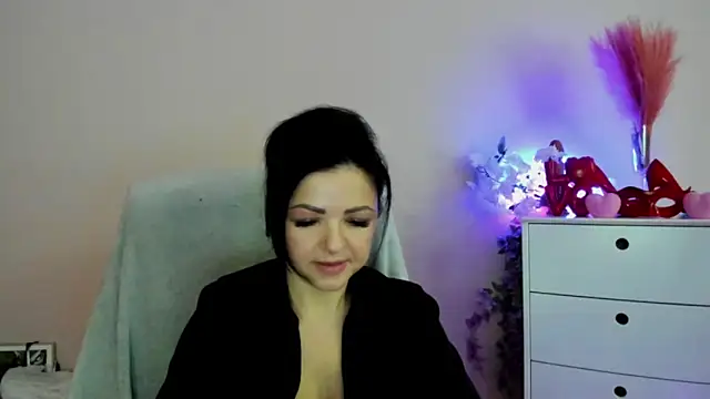 Mollybloom40 online show from 03-30-26, 06:48