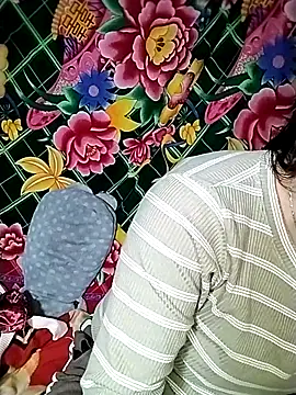 Hani-i online show from 02-24-26, 09:37