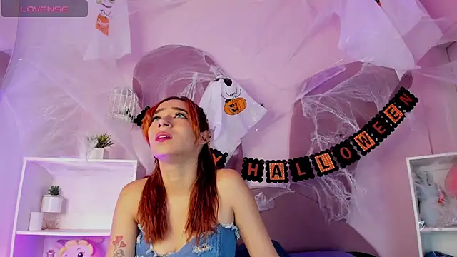 Lady Sophiia online show from 10-23-25, 08:07