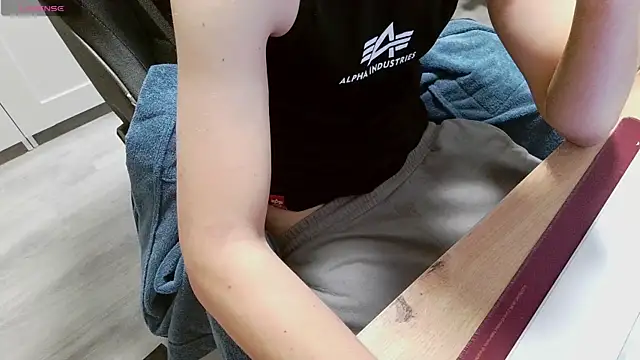 Twilightboyx online show from 10-25-25, 07:40