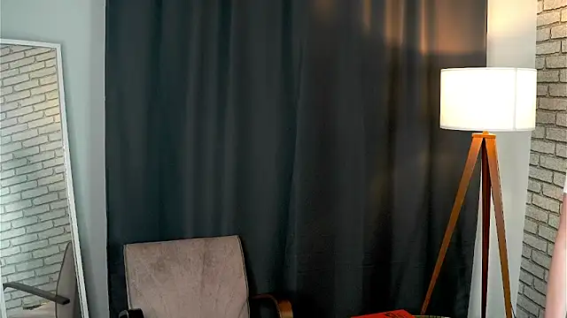 AmberCerise online show from 10-16-25, 12:24