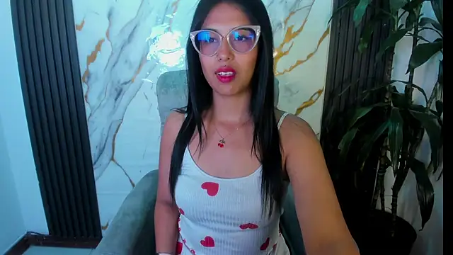 Snapshot of Sub_Scarlett chatting on 02-21-26, 01:24 Sub Scarlett online show from 02-21-26, 01:24