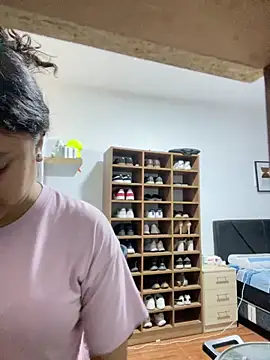 Techi0525 online show from 06-21-26, 08:03