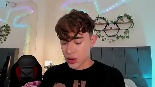 JustinCastiblanco online show from 12-20-25, 11:35