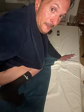 Snapshot of Zackooo1 chatting on 02-11-26, 01:27 Zackooo1 online show from 02-11-26, 01:27