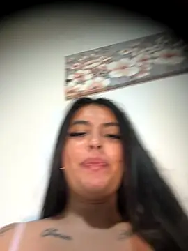 I Amvictoria online show from 10-18-25, 08:22