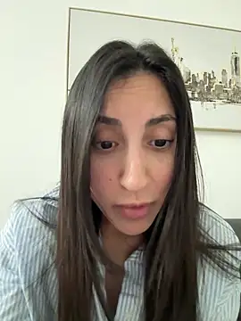 Snapshot of itsmiasofia chatting on 11-04-25, 11:19 itsmiasofia online show from 11-04-25, 11:19